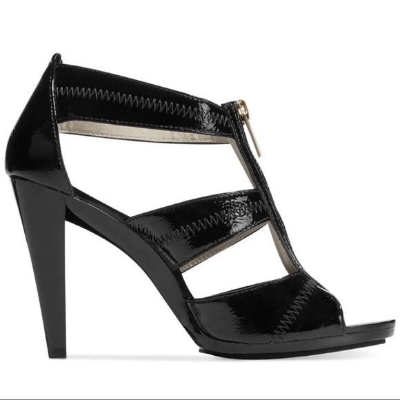 Michael Kors Sz 10 Black Patent Leather T Strap Heels Sandals Gold Zip Front - Picture 11 of 13